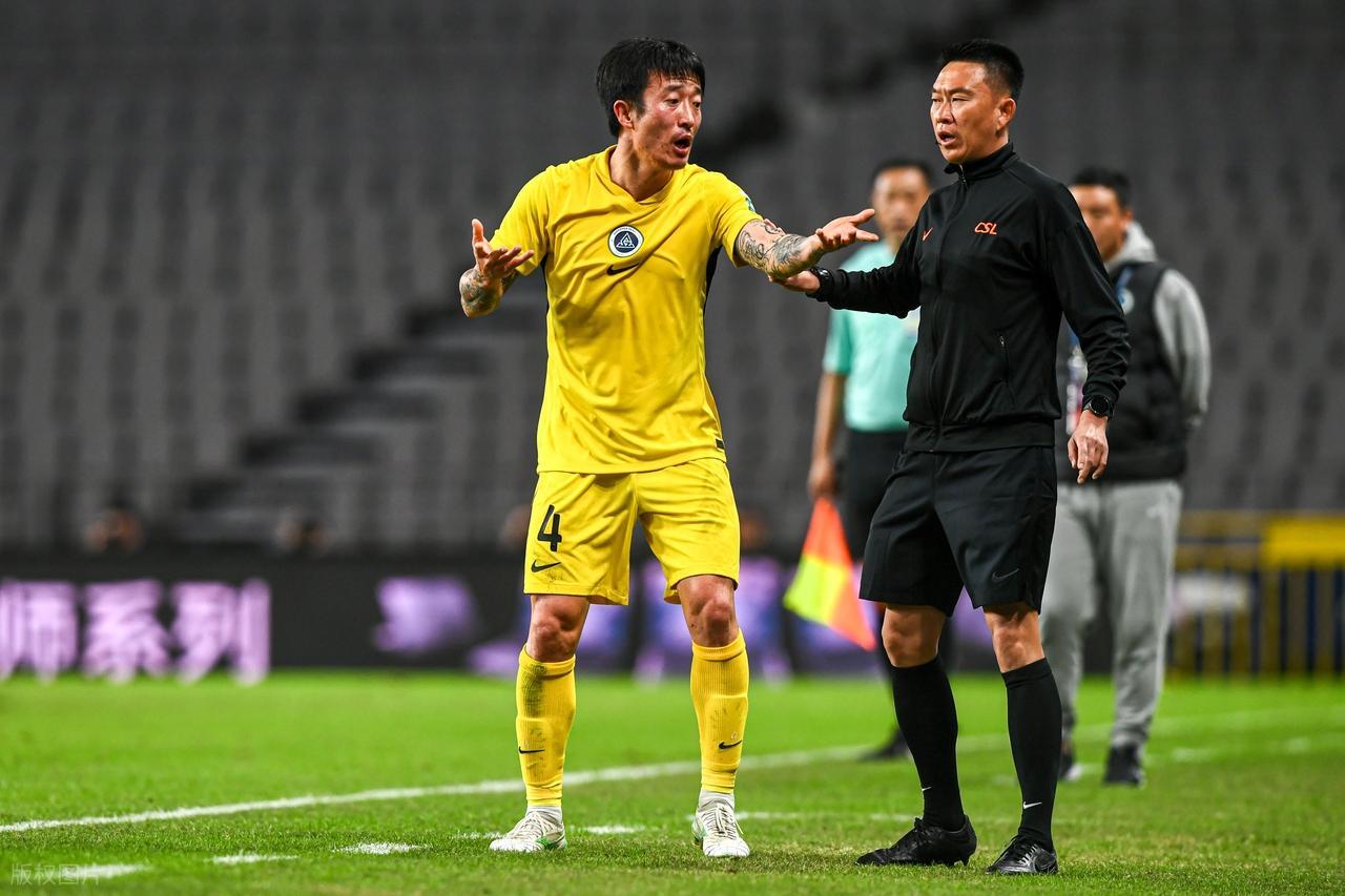 开云下载-新赛季中超开赛!37岁前国脚放话,生日夜拿三分,给球队开个好头