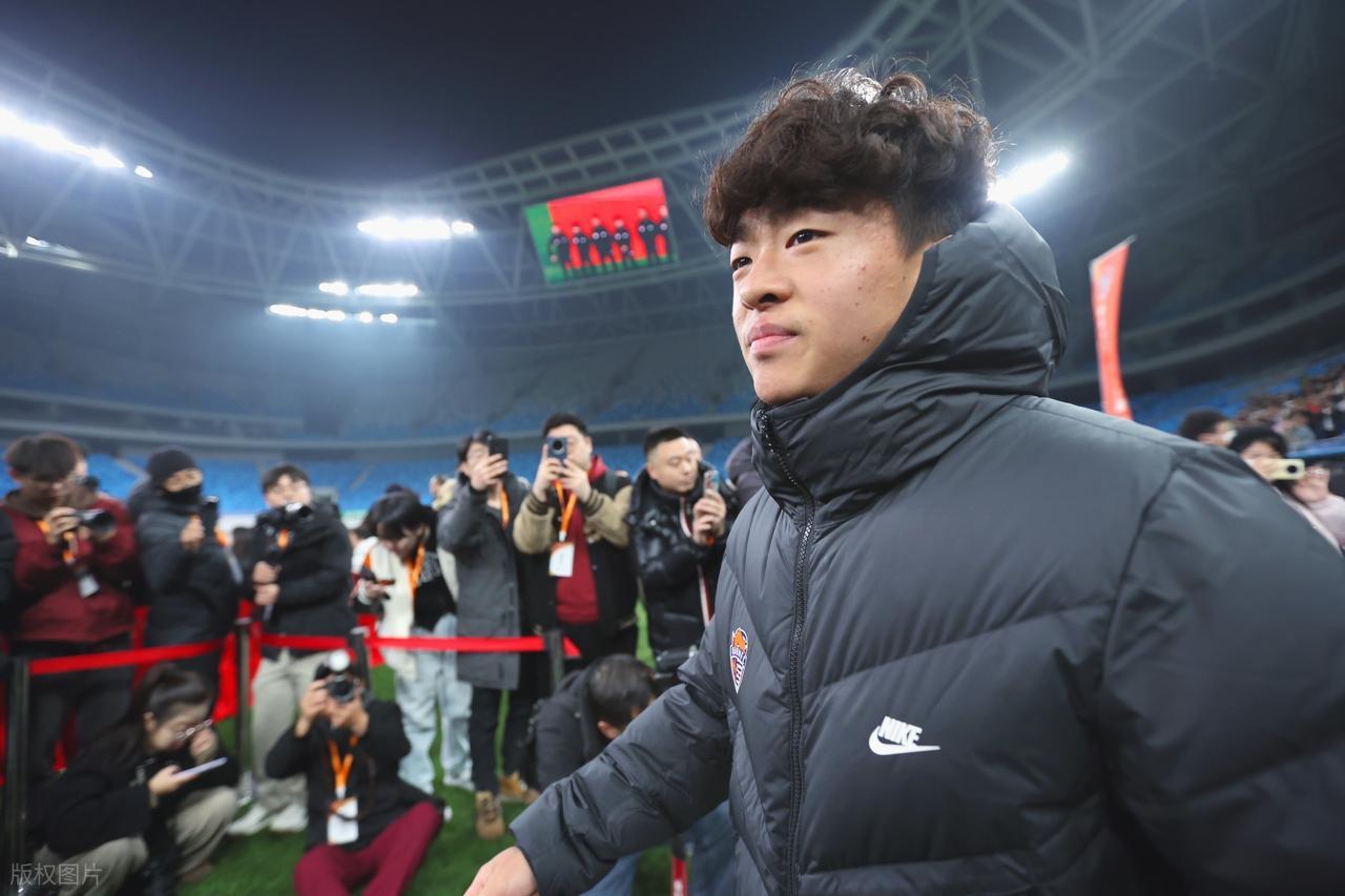 开云官方-官宣!U17国足公布名单,邝兆镭领衔,帅惟浩入选,备战5月亚洲杯